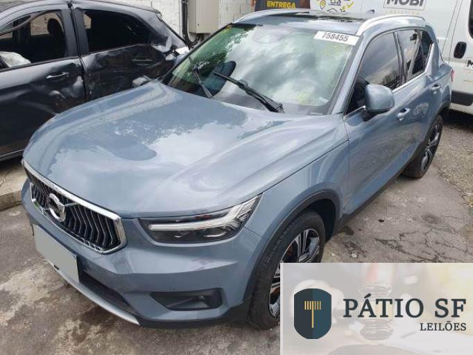 VOLVO XC40 20/20